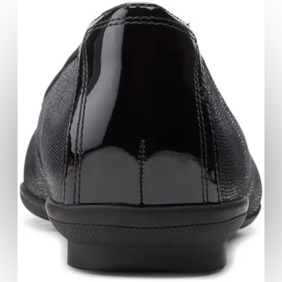 Clarks Sara Orchid Black Leather Ballet Flats - Picture 4 of 9